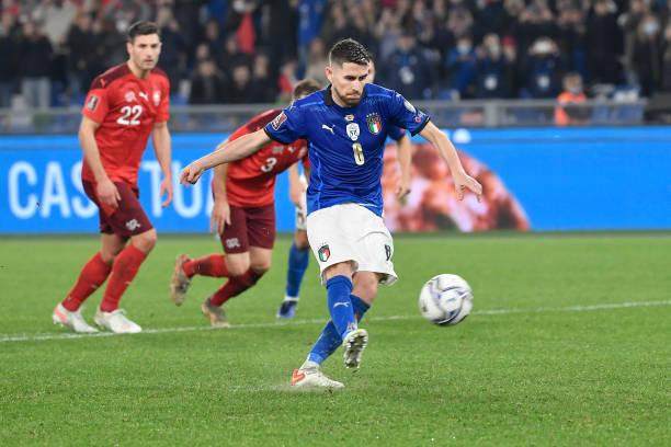 1648169436123080175.jpg gettyimages-1236582587-612x612.jpg