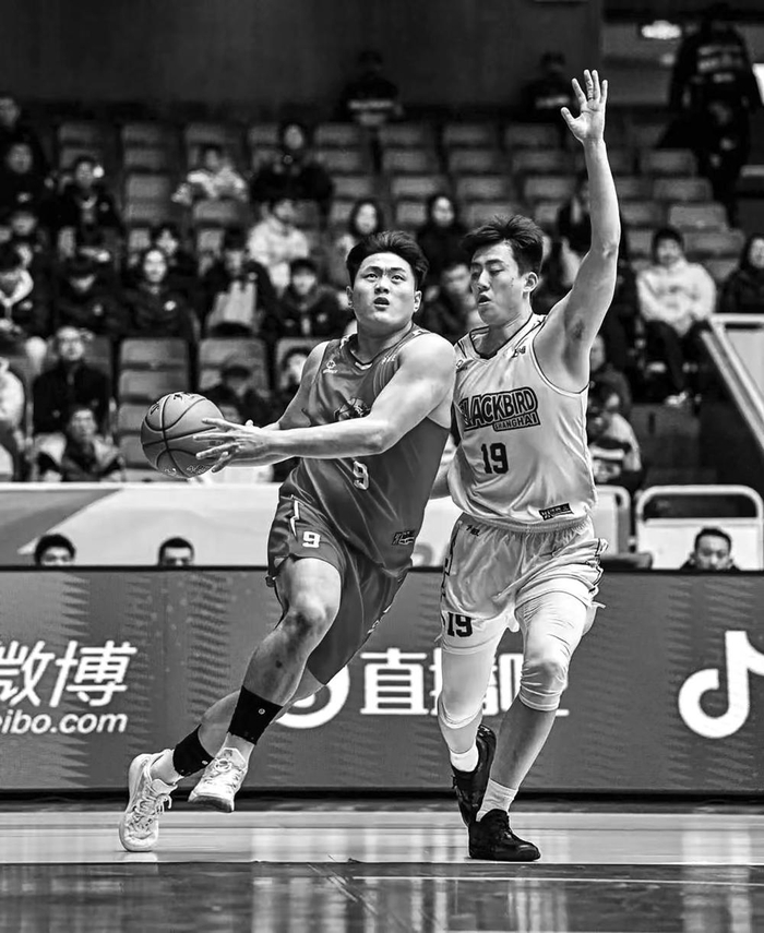 开云体育官网-晋江籍球员翁金郎将参与角逐|男篮|三分球|石家庄|投篮|加时赛_新浪体育_新浪新闻