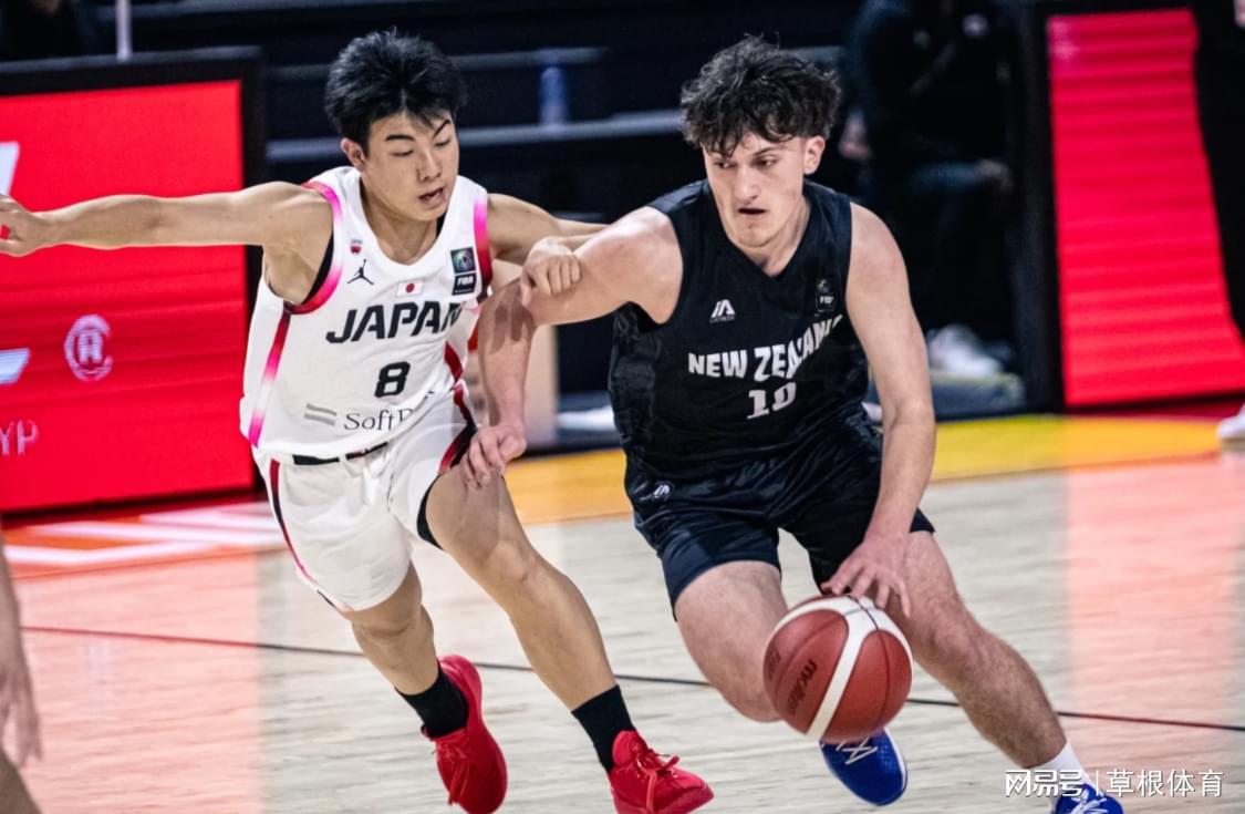 白忙活！日本队险些大逆转、惨遭绝杀，致命2罚中1，中国男篮冲冠